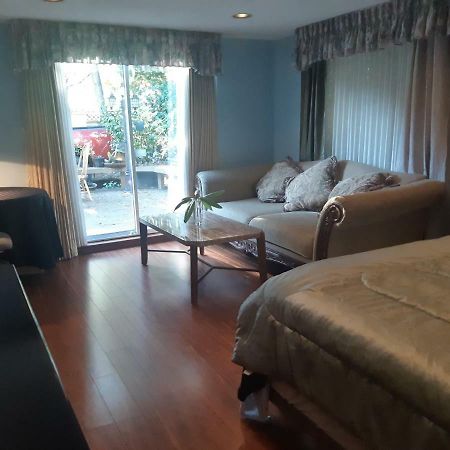 בורנבי Burris Guest House מראה חיצוני תמונה
